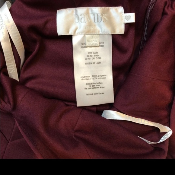 David's Bridal Long Mesh Dress with V-Neck and Beaded Waistband Size 0 WINE COLO - Picture 4 of 8